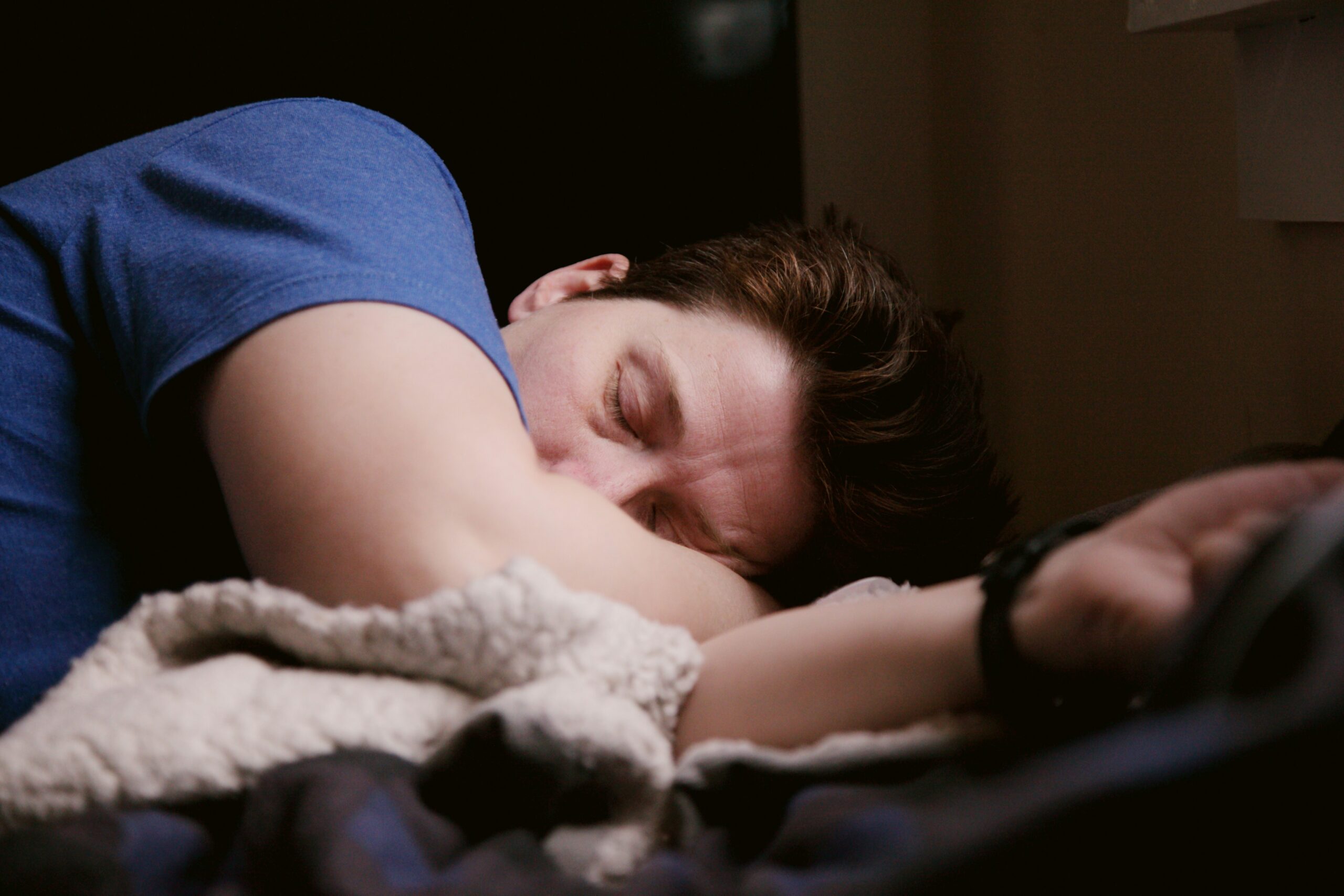 Sleeping hot: the bedroom temperature deep sleep actually needs