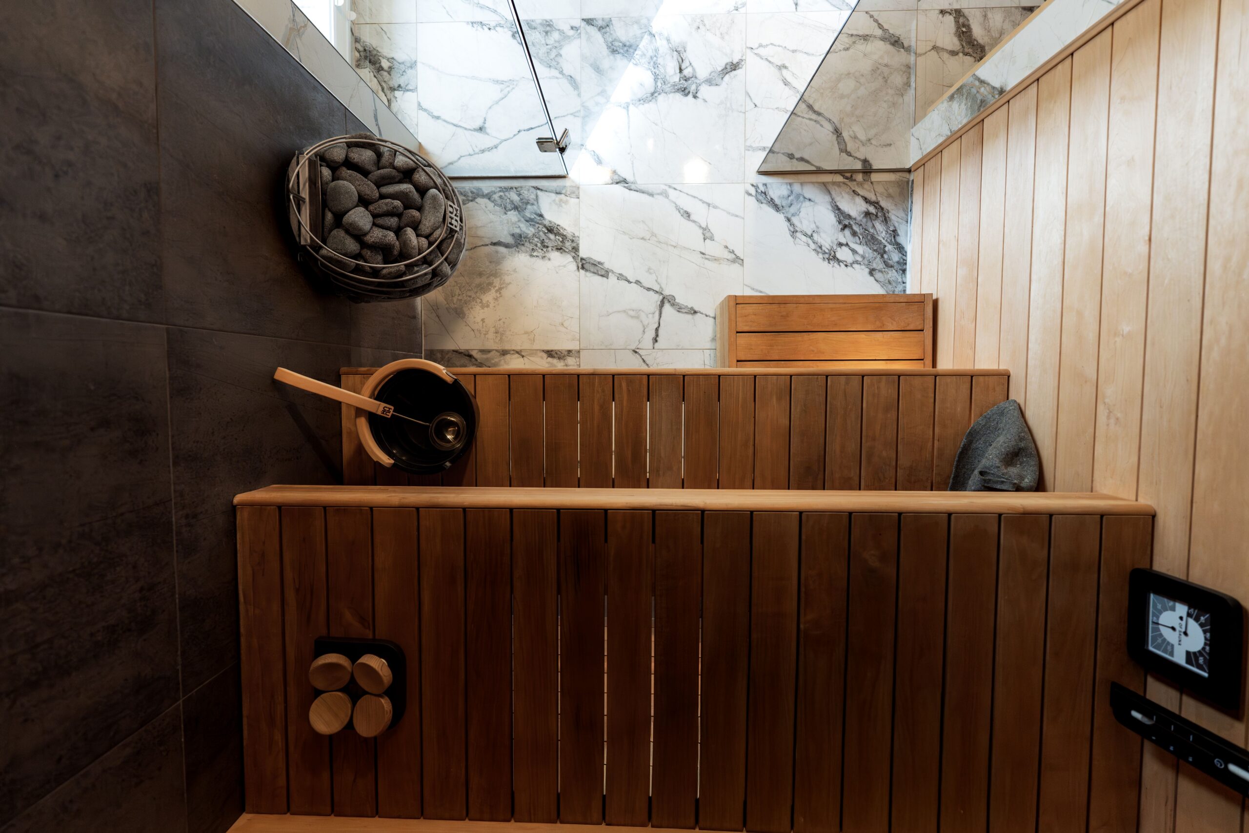 pexels huum sauna heaters 718199222 36818207