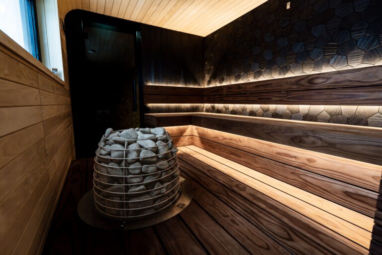 pexels huum sauna heaters 718199222 36077580