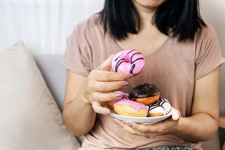 On Antibiotics? Eating Less Sugar Might Shield Your Microbiome