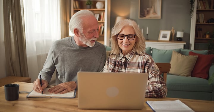 Most Seniors Don’t Bother Researching Their Medicare Options, Poll Finds